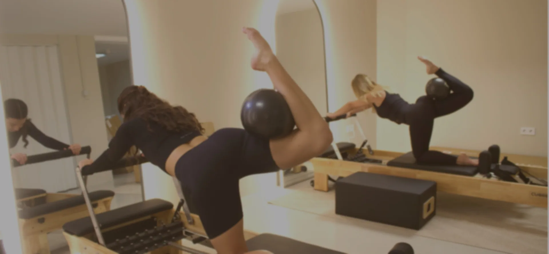 Chaos Pilates studio Fernão Ferro — book a reformer Pilates class